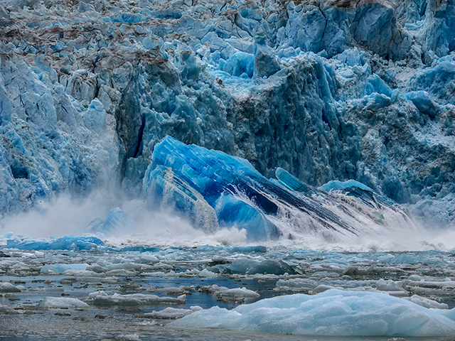 Glacier calving on South Sawyer Glacier, Tracy Arm    Olympus E-M1  50-200