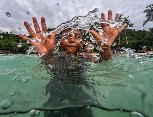 swimmer, Gapang Beach, Sabang, Pulau Weh, Indonesia  E-M1 PT-_EPO8 housing, 7-14mm