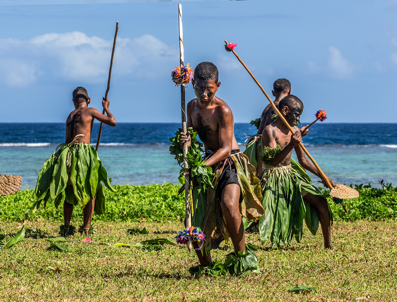 Остров новая гвинея народ