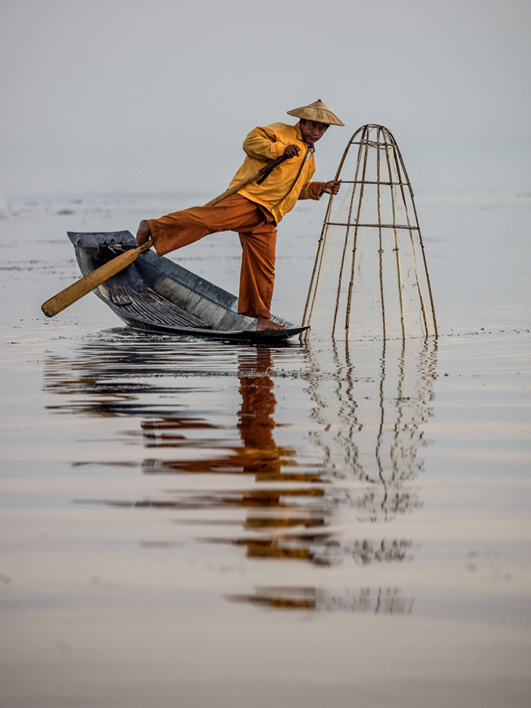 Inle Lake fisherman using traditional fishing device E-M1 40-150mm Pro