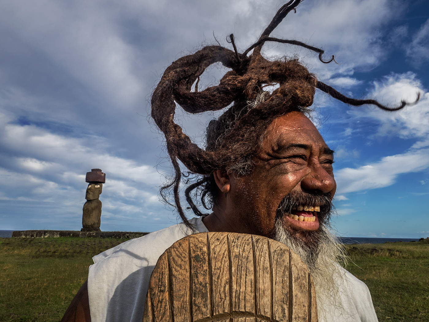 Vendor at Moai site of Tahai, near Hanga Roa on Easter Island